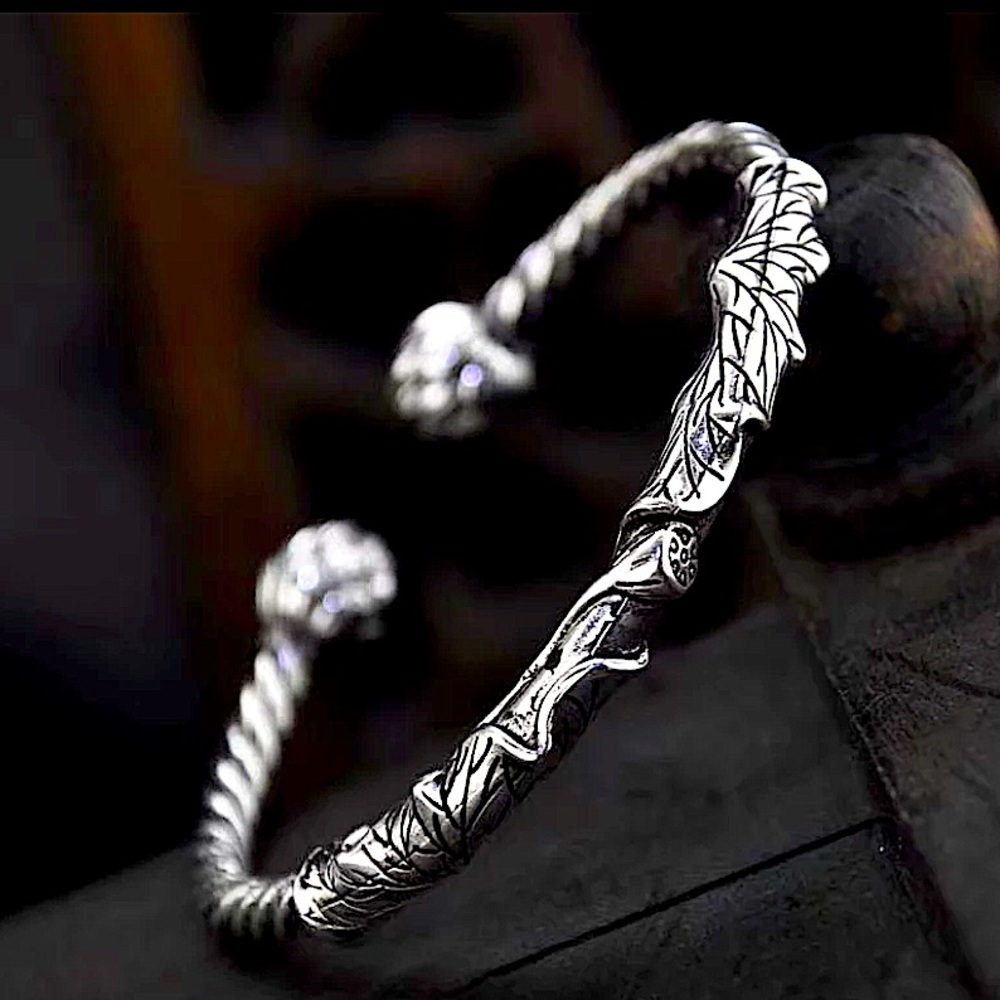 SILVER FLOWER LEAF BANGLE BRACELET